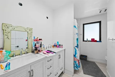 5900 NE 21st Lane Fort Lauderdale FL 33308