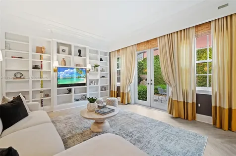 568 Loretto Avenue Coral Gables FL 33146