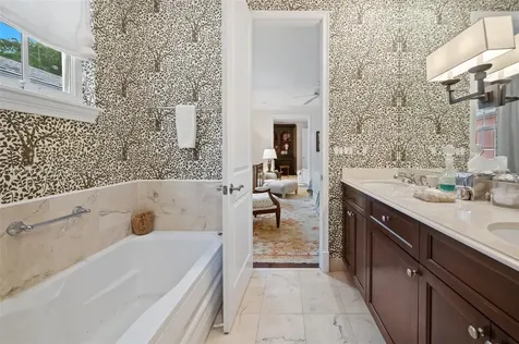 568 Loretto Avenue Coral Gables FL 33146