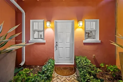 568 Loretto Avenue Coral Gables FL 33146