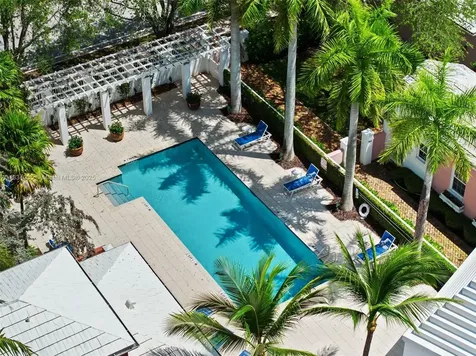 568 Loretto Avenue Coral Gables FL 33146