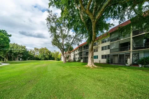 8901 S Hollybrook Boulevard Pembroke Pines FL 33025