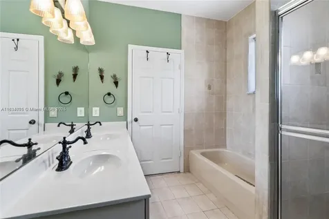 2617 NE 41st Circle Homestead FL 33033