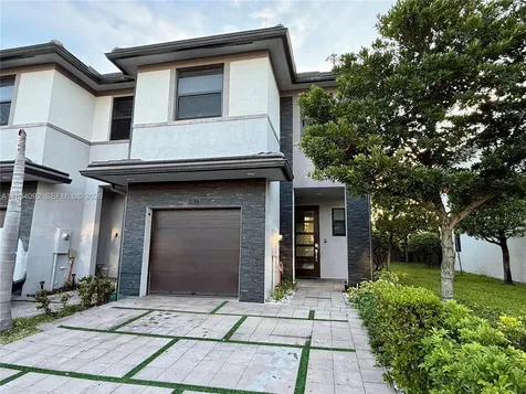 15842 NW 91 Court Miami Lakes FL 33018