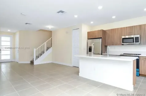15842 NW 91 Court Miami Lakes FL 33018