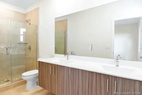15842 NW 91 Court Miami Lakes FL 33018