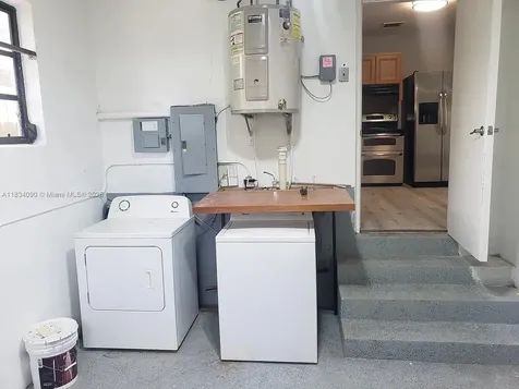 3040 SW 11th Street Miami FL 33135