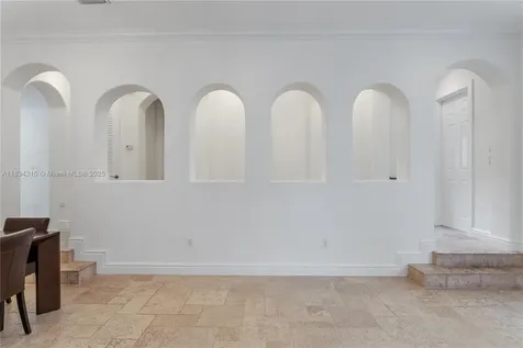 10155 SW 75th Place Pinecrest FL 33156