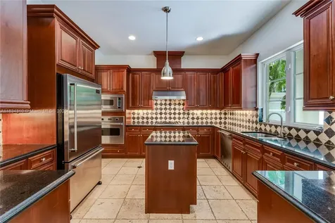 10155 SW 75th Place Pinecrest FL 33156