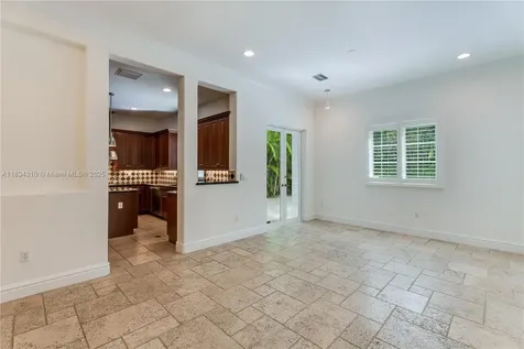 10155 SW 75th Place Pinecrest FL 33156