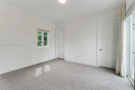 10155 SW 75th Place Pinecrest FL 33156