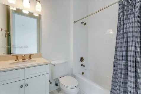 10155 SW 75th Place Pinecrest FL 33156