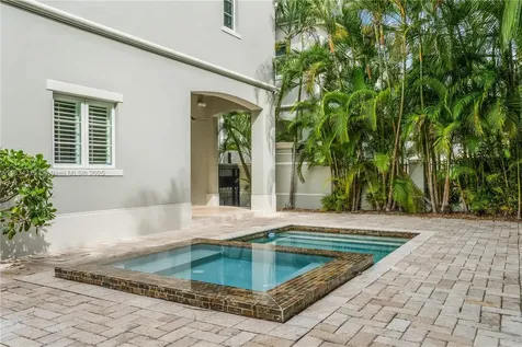 10155 SW 75th Place Pinecrest FL 33156