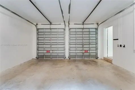 10155 SW 75th Place Pinecrest FL 33156