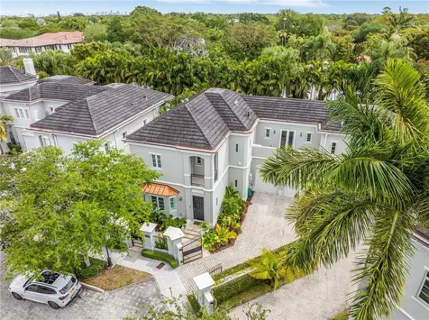 10155 SW 75th Place Pinecrest FL 33156