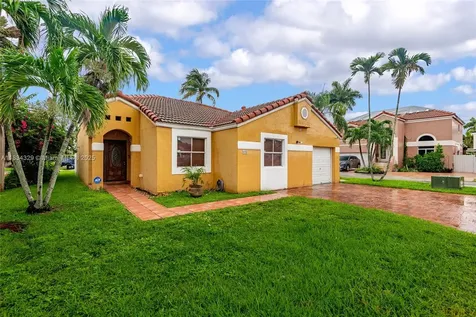 692 NW 125th Court Miami FL 33182