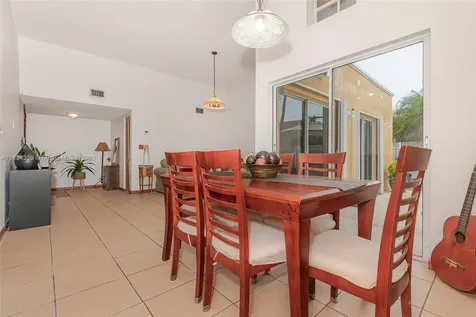 692 NW 125th Court Miami FL 33182