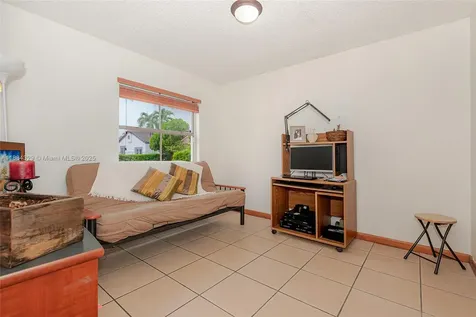 692 NW 125th Court Miami FL 33182
