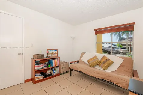 692 NW 125th Court Miami FL 33182