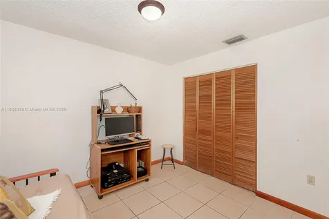 692 NW 125th Court Miami FL 33182