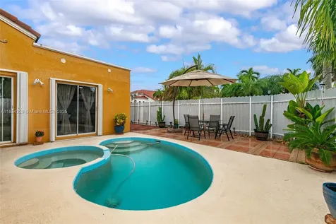 692 NW 125th Court Miami FL 33182