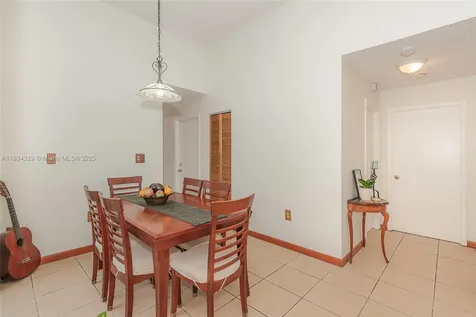 692 NW 125th Court Miami FL 33182