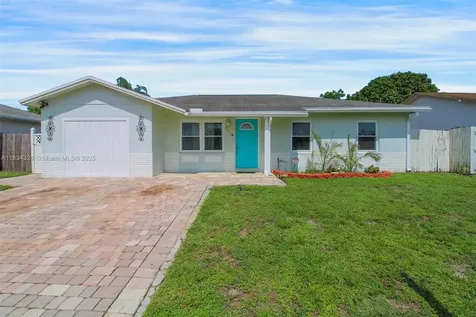 960 SW 83rd Avenue North Lauderdale FL 33068