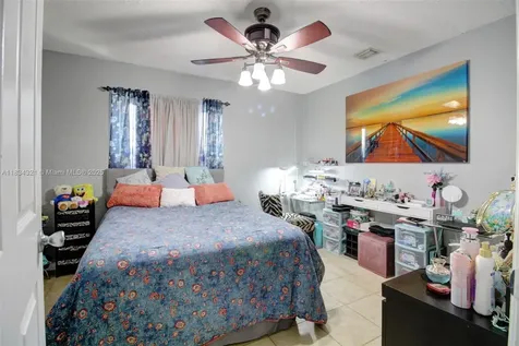 960 SW 83rd Avenue North Lauderdale FL 33068
