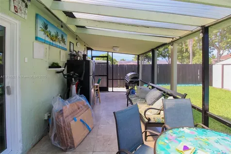 960 SW 83rd Avenue North Lauderdale FL 33068