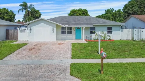 960 SW 83rd Avenue North Lauderdale FL 33068