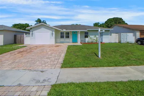 960 SW 83rd Avenue North Lauderdale FL 33068