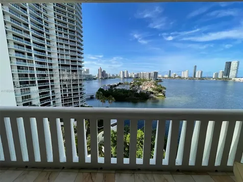 3000 Island Boulevard Aventura FL 33160
