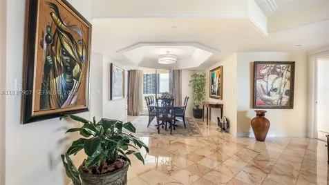 3000 Island Boulevard Aventura FL 33160