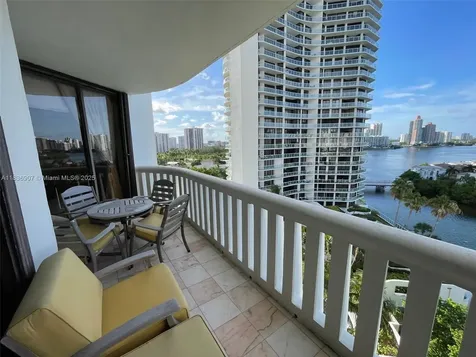 3000 Island Boulevard Aventura FL 33160