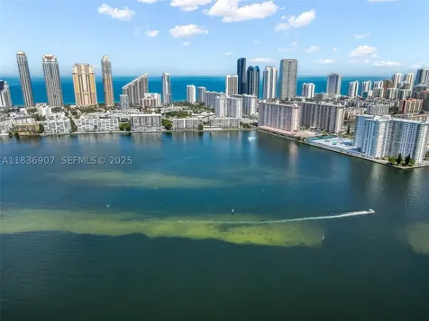 3000 Island Boulevard Aventura FL 33160