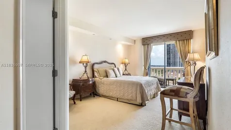 3000 Island Boulevard Aventura FL 33160