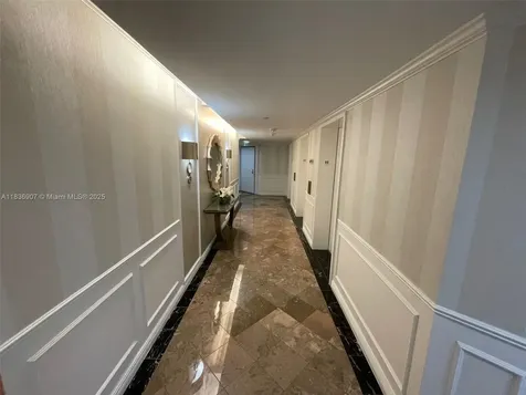 3000 Island Boulevard Aventura FL 33160
