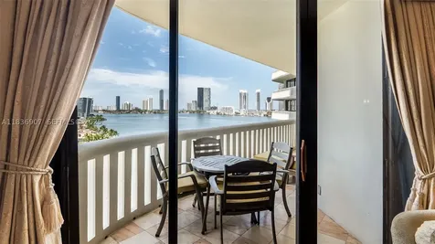 3000 Island Boulevard Aventura FL 33160