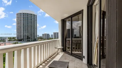3000 Island Boulevard Aventura FL 33160