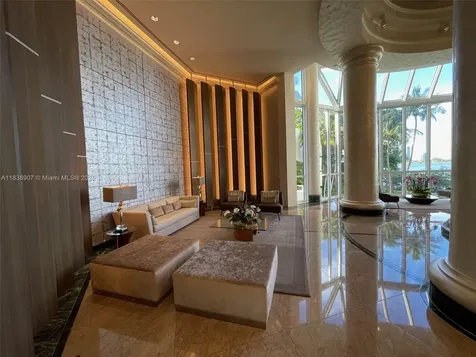 3000 Island Boulevard Aventura FL 33160