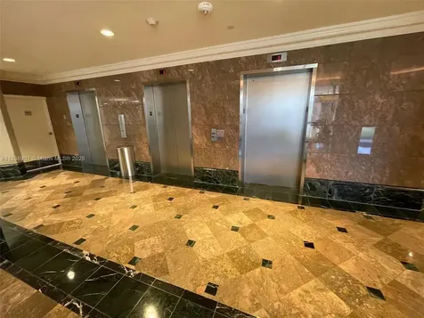 3000 Island Boulevard Aventura FL 33160