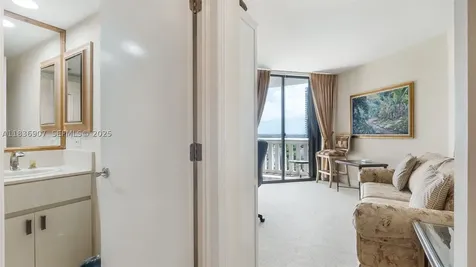 3000 Island Boulevard Aventura FL 33160
