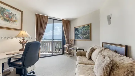 3000 Island Boulevard Aventura FL 33160