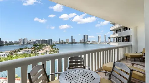 3000 Island Boulevard Aventura FL 33160
