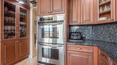 3000 Island Boulevard Aventura FL 33160