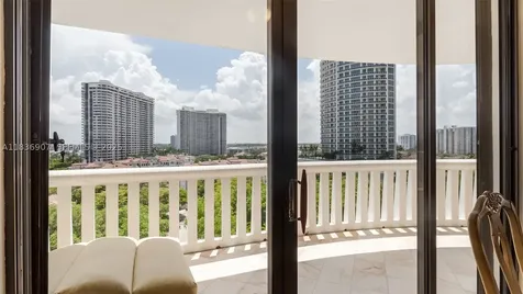 3000 Island Boulevard Aventura FL 33160