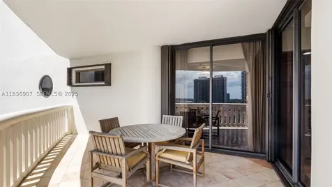 3000 Island Boulevard Aventura FL 33160