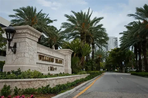 3000 Island Boulevard Aventura FL 33160