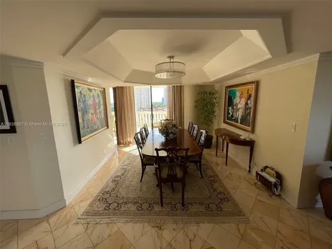3000 Island Boulevard Aventura FL 33160