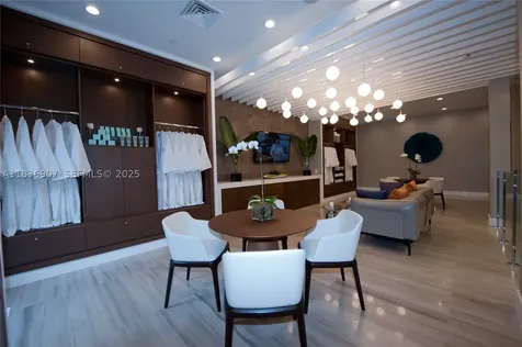 3000 Island Boulevard Aventura FL 33160